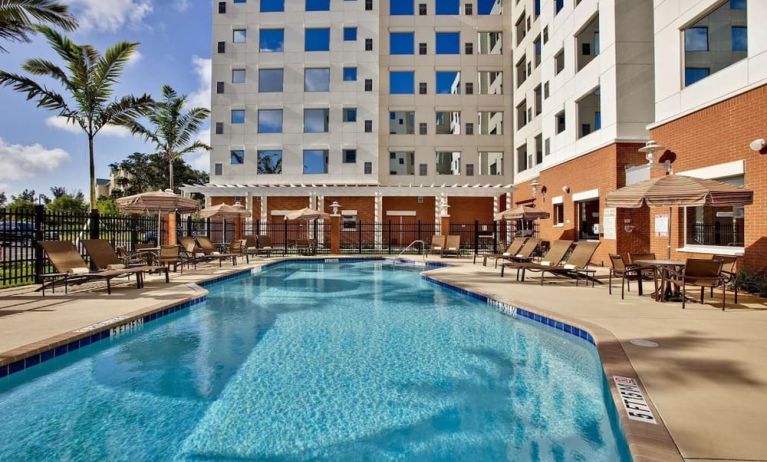 Refreshing outdoor pool at Hyatt HOUSE Fort Lauderdale Airport-South & Cruise Port.