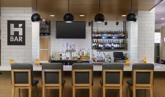 Hotel bar at Hyatt HOUSE Fort Lauderdale Airport-South & Cruise Port.