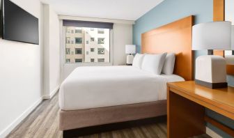 Day use room with natural light at Hyatt HOUSE Fort Lauderdale Airport-South & Cruise Port.