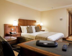 Day use room with work desk at Crowne Plaza London - Heathrow.