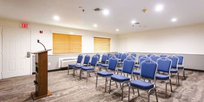 Meeting room at Best Western Pearland Inn.