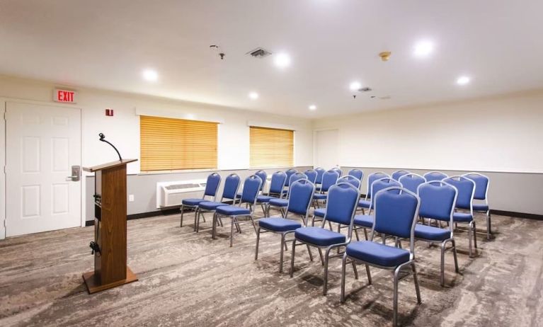 Meeting room at Best Western Pearland Inn.