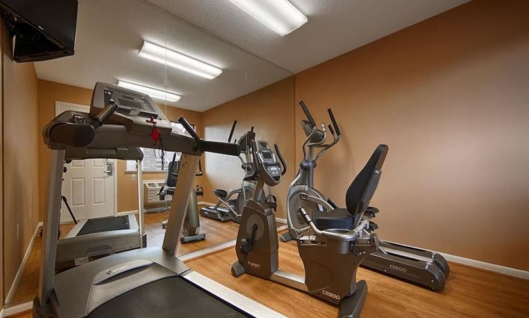 Fitness center at Best Western Pearland Inn.