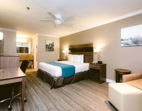 Day use room amenities at Best Western Pearland Inn.