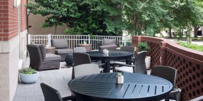 Courtyard perfect for coworking at Hilton Garden Inn Nashville Vanderbilt.