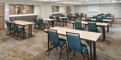 Meeting room at Courtyard By Marriott Fort Worth Historic Stockyards.