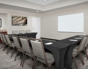 Meeting room at Courtyard By Marriott Hattiesburg.