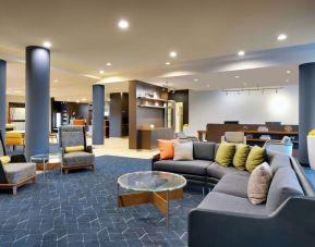 Lobby and coworking lounge at Courtyard By Marriott Houston NASA/Clear Lake.