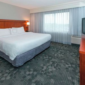 Day use room with natural light at Courtyard By Marriott Montgomery Prattville.