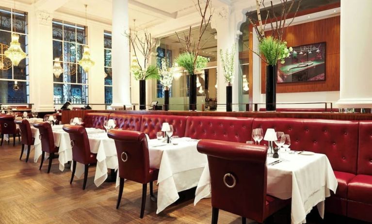 Dining area at Threadneedles, Marriott Autograph Collection Hotel.