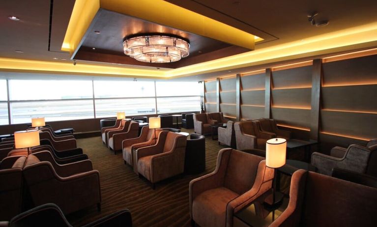 Ample seats with natural light perfect for coworking at Plaza Premium Lounge - Terminal 3 (YYZ).