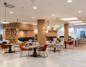 Dining and coworking at Hampton By Hilton Budapest City Centre.