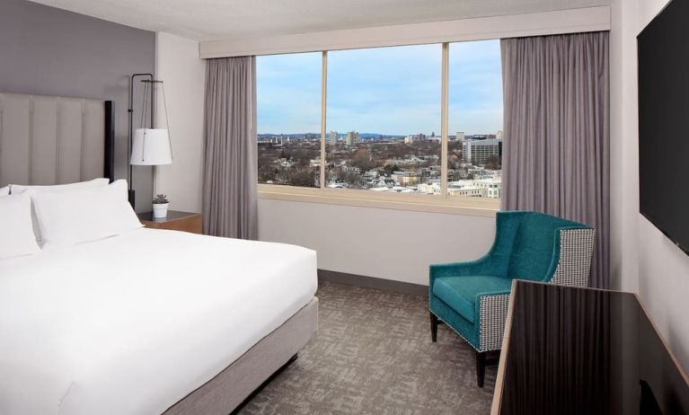 Day use room with natural light at Hyatt Regency Boston/Cambridge.
