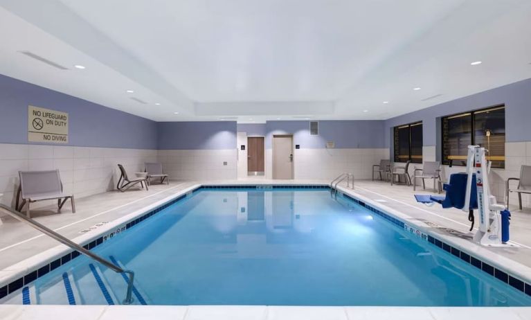 Indoor pool at Hampton Inn Chicago Orland Park.