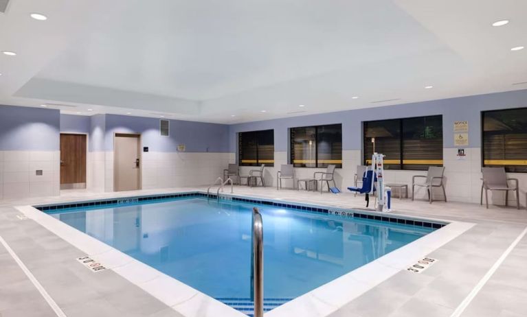 Indoor pool available at Hampton Inn Chicago Orland Park.