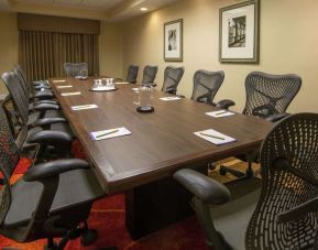 Meeting room at Hilton Garden Inn Macon / Mercer University.
