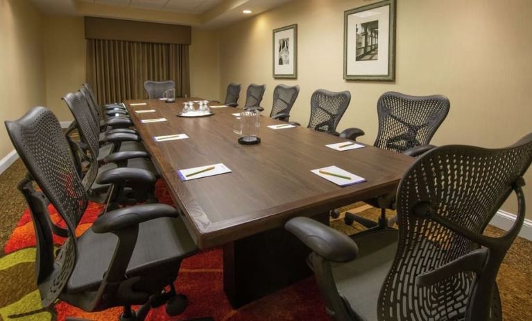 Meeting room at Hilton Garden Inn Macon / Mercer University.
