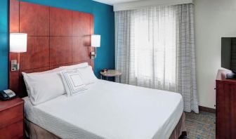 Day use room with natural light at Residence Inn By Marriott Hattiesburg.
