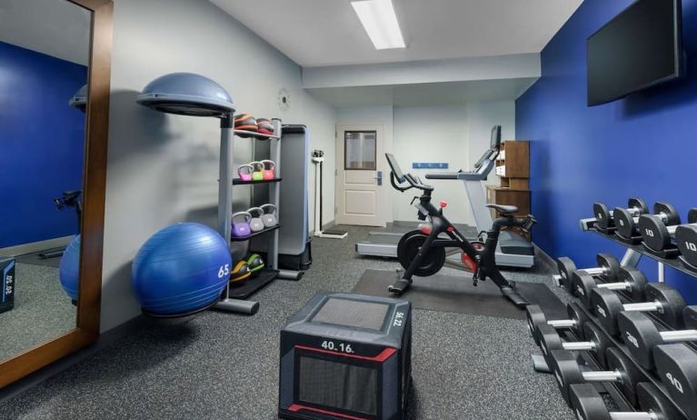 Fitness center available at Hampton Inn By Hilton Fort Lauderdale-Cypress Creek.