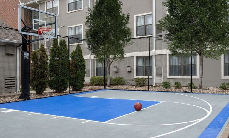 Basketball court available at Residence Inn Kansas City Overland Park.