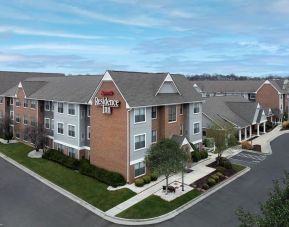 Hotel exterior at Residence Inn Kansas City Overland Park.