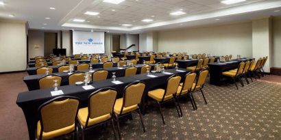 Meeting room at The New Yorker Hotel, A Wyndham Hotel.