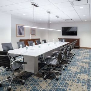 Professional meeting room at Hampton Inn Philadelphia Center City - Convention Center.