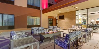 Courtyard perfect for coworking at Best Western Plus Executive Residency Phoenix North Happy Valley.