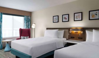 Day use twin room with lounge seating at Hilton Garden Inn Kennett Square.