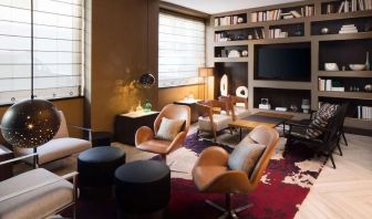 Cozy lounge and coworking space at Hilton Brooklyn New York.