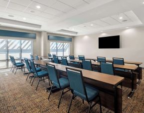 Meeting room at Hampton Inn & Suites Phoenix/Gilbert.