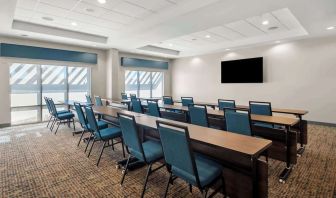 Meeting room at Hampton Inn & Suites Phoenix/Gilbert.