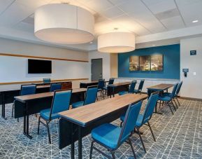 Meeting room at Hampton Inn & Suites Sunnyvale Silicon Valley.