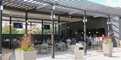 Alfresco dining at Hilton Anatole.