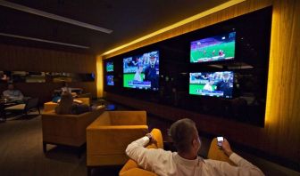 One of the 4 bars at Hilton Anatole.