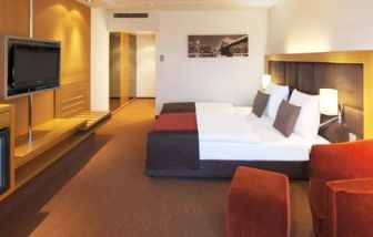 Hotel Dorint Main Taunus Zentrum Frankfurt-Sulzbach, Frankfurt