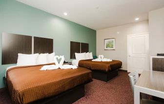 Day use twin room with workdesk and private bathroom at Express Inn - Spring.