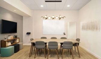 Casual meeting room at Sonesta Milwaukee West Wauwatosa.