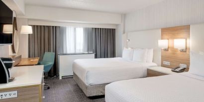 Day use twin room with work desk at Sonesta Columbus Downtown.