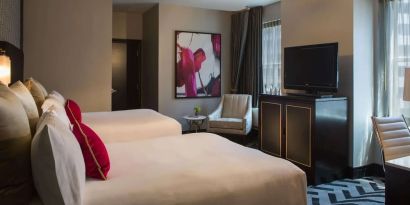 Day use twin room at The Allegro Royal Sonesta Hotel Chicago Loop.