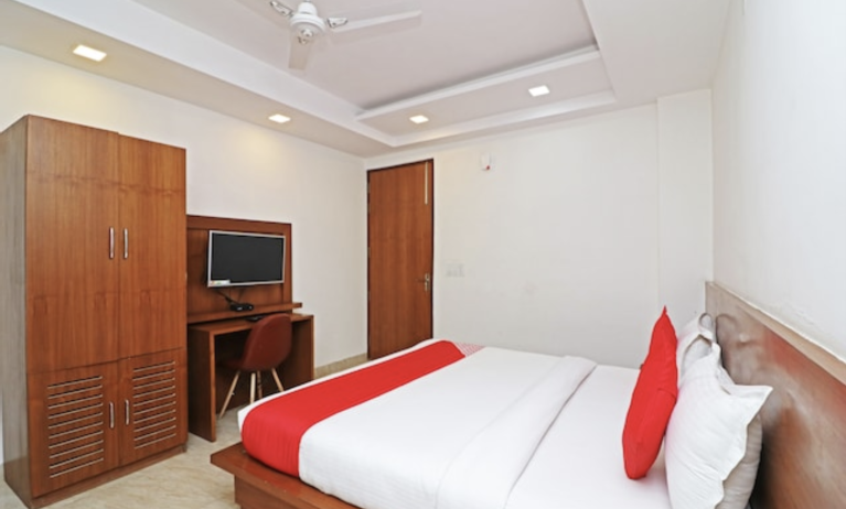 OYO 45652 Grand Oyster Homestay, Gurugram