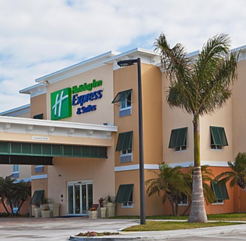 Holiday Inn Express & Suites Marathon