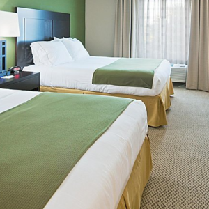 Holiday Inn Express & Suites Marathon