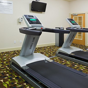 Holiday Inn Express & Suites Marathon