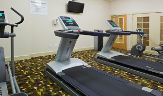 Holiday Inn Express & Suites Marathon