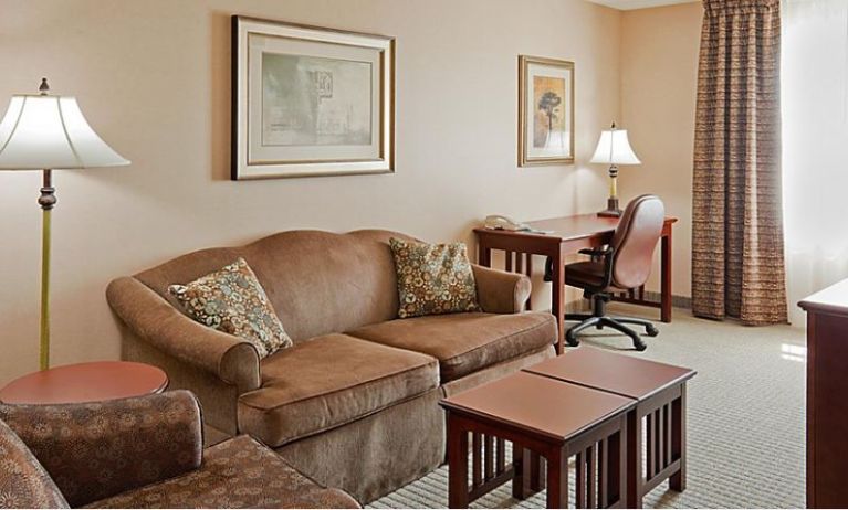 Staybridge Suites Oakville-Burlington, Oakville