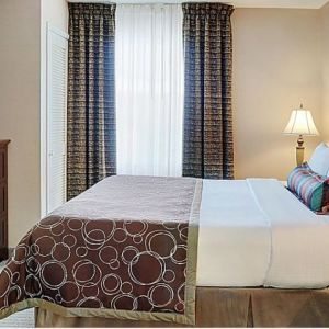 Staybridge Suites Oakville-Burlington