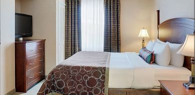 Staybridge Suites Oakville-Burlington