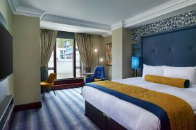 Leonardo Royal Hotel London City