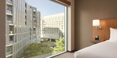 Day use room with natural light at Hyatt Place West End Georgetown.